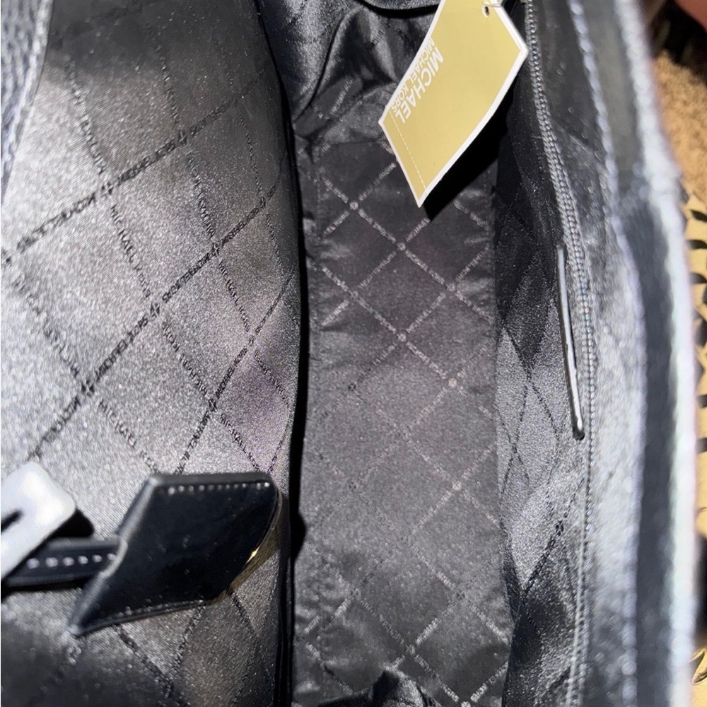 Michael kors tote crossbody bag